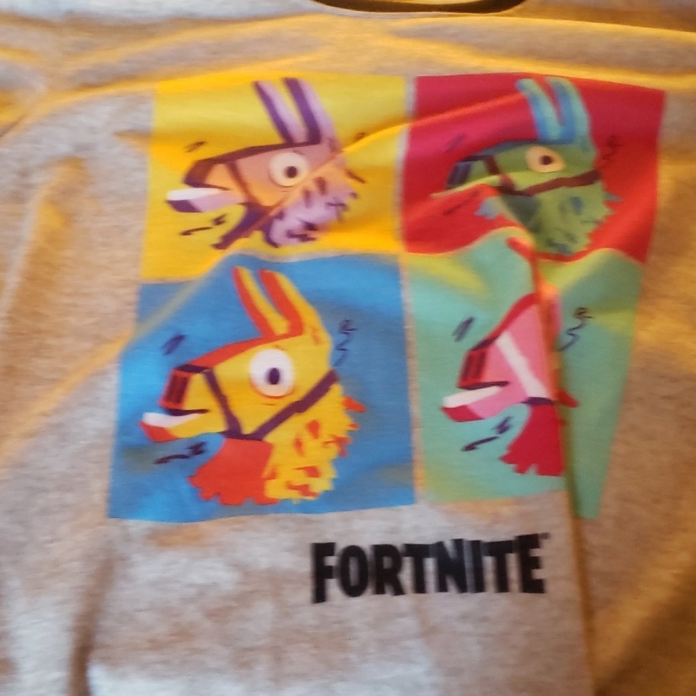 Fortnite Lama shirt